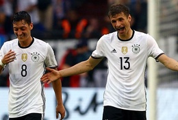 Giao hữu quốc tế, Đức 2-0 Hungary: Loew vẫn bị chỉ trích