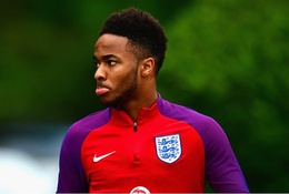 HLV Roy Hodgson xác nhận Sterling đang có vấn đề về tâm lý
