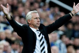 Southgate và Pardew trở thành ứng viên chiếc ghế HLV tuyển Anh