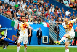 Italia 2-0 Tây Ban Nha: Đánh bại nhà ĐKVĐ, Italia gặp Đức ở tứ kết