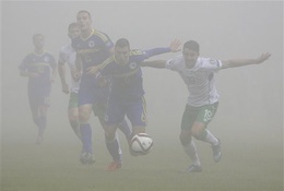 Bosnia & Herzegovina 1-1 CH Ireland: Chia điểm... trong màn sương