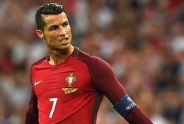Cristiano Ronaldo không hay nhưng may