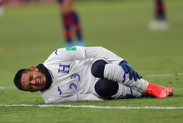 Cầu thủ bị hạ thân nhiệt khi chơi ở -16 độ C tại vòng loại World Cup