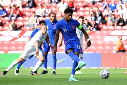 Rashford cán mốc 100 khi ghi bàn cho tuyển Anh trước Euro 2021