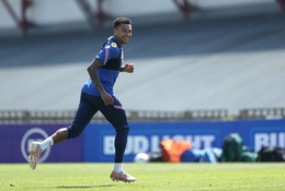 Sao MU bị loại khỏi Euro 2021 vẫn đá giao hữu với tuyển Anh