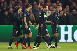 Benzema đi vào lịch sử, Vinicius trở thành vua kiến tạo và 5 điểm nhấn từ trận Ajax – Real Madrid