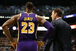 Gần như chắc chắn, HLV Luke Walton sẽ bị Los Angeles Lakers sa thải