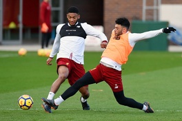 Liverpool chuẩn bị cho sự thay đổi lớn sau khi Gomez và Oxlade-Chamberlain trở lại