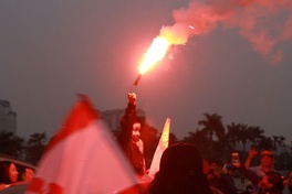 CĐV Hải Phòng đốt pháo sáng tưng bừng ngay trước trận U23 Việt Nam - U23 Indonesia