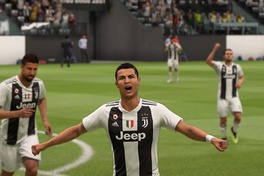 Những pha lỗi game cực phi vật lý trong FIFA 19 - Phần 6