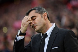Barca sẽ sa thải HLV Valverde ngay trong hôm nay?