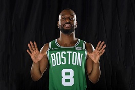Kemba Walker đã sẵn sàng cho thử thách ở Celtics, bao gồm cái bóng của Kyrie