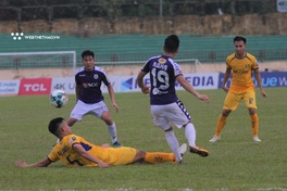 Hà Nội FC nêu lý do Quang Hải rời sân sớm