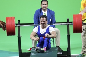 Lực sĩ Lê Văn Công đã giành tấm HCV lịch sử ở Paralympic 2016 như thế nào?
