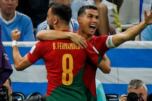 Bồ Đào Nha 2-0 Uruguay: Bruno Fernandes sắm vai người hùng