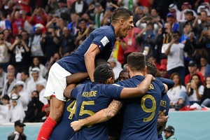Pháp tái hiện sự thống trị tại World Cup giống như Brazil