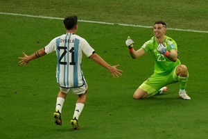 Tiền đạo Argentina chơi 3 phút ở chung kết đã phá vỡ điều cấm kỵ suốt 36 năm