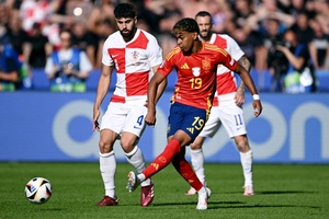 Tây Ban Nha có thể bị phạt nếu dùng Lamine Yamal ở trận gặp Albania