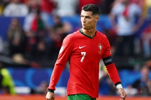Càng già chạy càng nhanh, Cristiano Ronaldo chống lại tuổi tác như thế nào tại EURO 2024