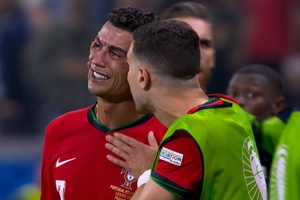 Ronaldo tuyên bố về kỳ Euro cuối cùng, bỏ ngỏ khả năng dự World Cup 2026