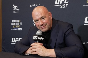 Dana White chỉ trích nặng nề trọng tài ở UFC 307