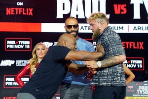 Trận so găng Mike Tyson vs Jake Paul sẽ gói gọn trong... 30 giây!