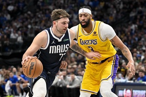 Bom tấn chuyển nhượng NBA: Lakers chia tay Anthony Davis, Luka Doncic về làm đồng đội với LeBron James