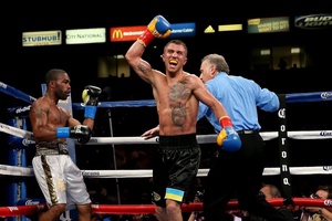 Vasyl Lomachenko giải nghệ: Đôi chân ma thuật đã dừng bước