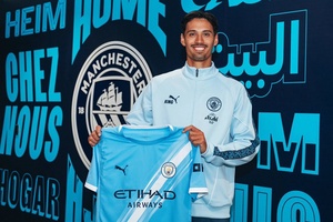Man City chi 350 triệu euro mua 9 cầu thủ mới trong năm 2025