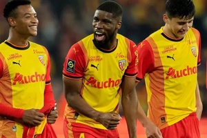 Nhận định, soi kèo Lorient vs Lens: Khách hướng tới ngôi đầu