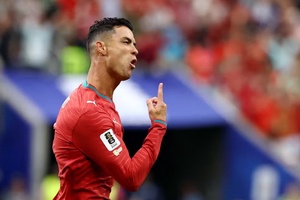 Messi và Ronaldo "chung mâm" ở đội hình hay nhất lượt trận thứ 2 vòng bảng World Cup 2026