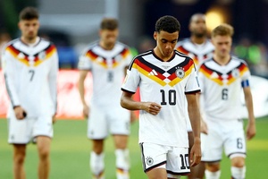 Tuyển Đức bị loại sớm ở World Cup vì chuyện "vợ con gia đình đi theo cổ vũ"?
