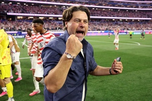 Tỷ phú phố Wall giúp tuyển Mỹ bay cao ở World Cup 2026 với HLV Pochettino