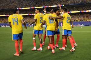VIDEO: Jhon Arias ghi bàn, Luis Suarez gợi ký ức buồn cho Ghana