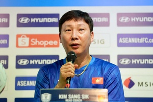 HLV Kim Sang Sik: "Tôi muốn mang sự tự tin này vào trận gặp Singapore"
