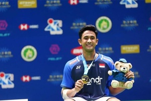 Cầu lông Malaysia kiếm cớ đổ thừa khi Justin Hoh thua Alwi Farhan ở chung kết đơn nam Macau Open 2025