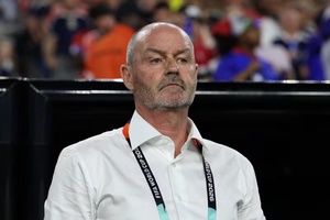 Steve Clarke và nghệ thuật rủ bỏ áp lực World Cup cho Scotland