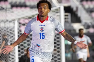 ĐT Haiti phải thay đổi thiết kế áo đấu tại World Cup 2026 vì FIFA “tuýt còi”