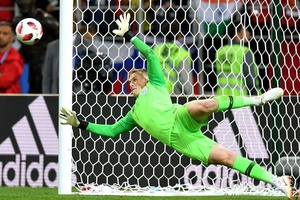 Thủ môn Pickford “đổi” 600 pha cứu thua lấy 1 thời khắc đẩy cú sút 11m đưa Anh vào tứ kết