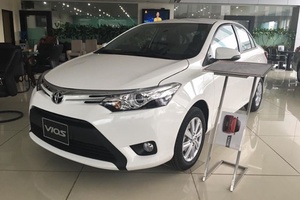 Qua tháng ngâu, Toyota vẫn "mạnh tay" giảm giá xe cả trăm triệu