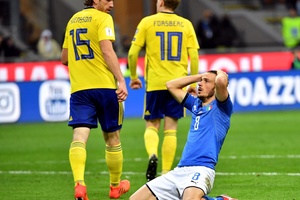 Video: Bất lực ghi bàn, Italia không dự World Cup sau 60 năm