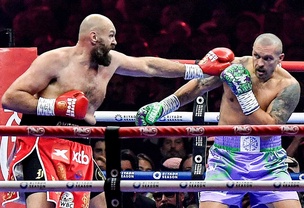 Tyson Fury đứng sau Usyk trên BXH The Ring gây phản ứng dữ dội