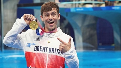 Tom Daley: "Tôi gay và tôi vô địch Olympic!"