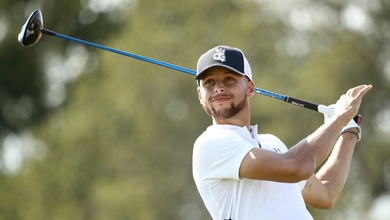Steph Curry làm BLV ở giải golf đồng đội lớn nhất thế giới