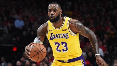 Một quả 3 điểm của LeBron James khiến loạt nhân viên Warriors chịu khổ như thế nào?
