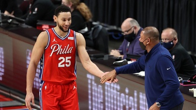 Ba tháng sau bình luận gây sốc, HLV Doc Rivers quyết tâm thuyết phục Ben Simmons ở lại