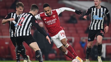 Đội hình ra sân Arsenal vs Newcastle: Aubameyang đọ súng Wilson