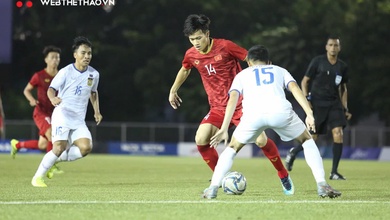 Tuyển Việt Nam từng bị Lào cầm hòa ở AFF Cup
