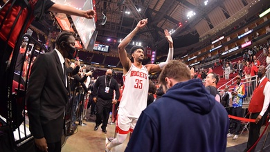 Houston Rockets làm nên kỳ tích thể thao Mỹ với cú quay đầu lịch sử