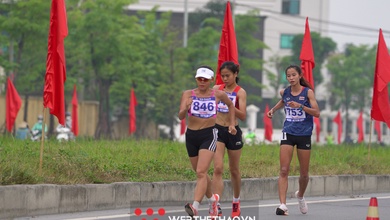 Vì sao nhà vô địch SEA Games Thu Trang bị loại ở nội dung đi bộ 20 km?